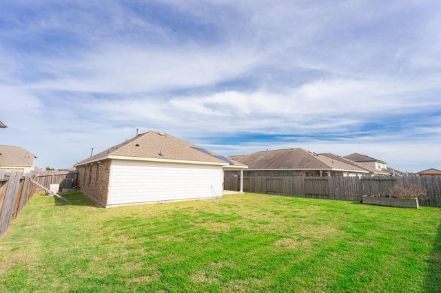 650 Harbor Colony Lane, La Marque, TX 77568