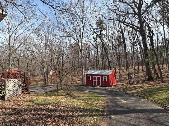 220 Baptist Drive, King, NC 27021