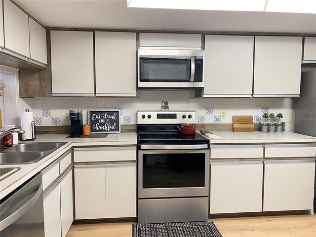 1055 KENSINGTON PARK DRIVE 808, Altamonte Springs, FL 32714