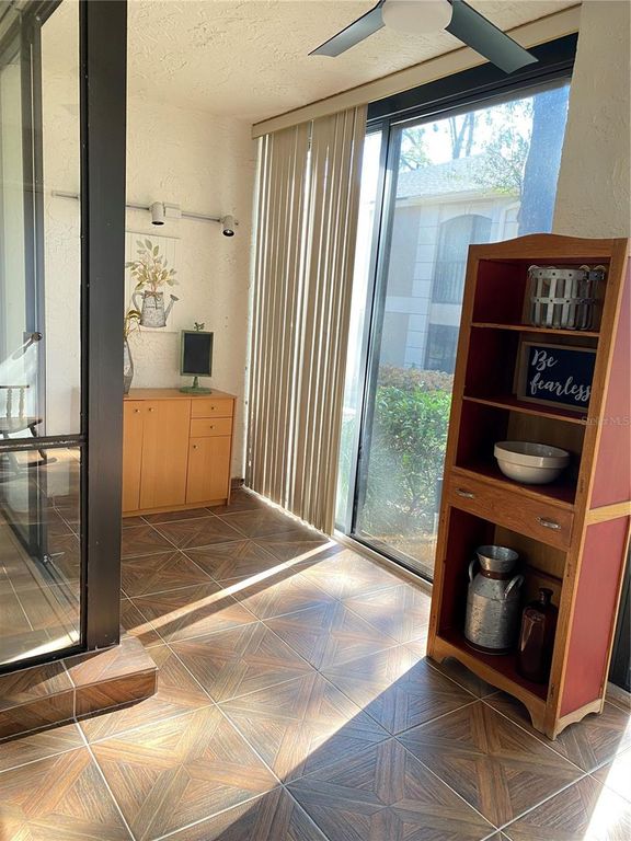 Image 11 of property listing at 1055 KENSINGTON PARK DRIVE 808, Altamonte Springs, FL 32714