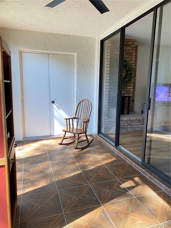 Image 12 of property listing at 1055 KENSINGTON PARK DRIVE 808, Altamonte Springs, FL 32714