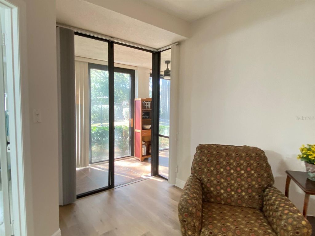 Image 21 of property listing at 1055 KENSINGTON PARK DRIVE 808, Altamonte Springs, FL 32714