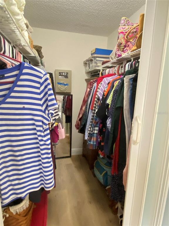 Image 25 of property listing at 1055 KENSINGTON PARK DRIVE 808, Altamonte Springs, FL 32714