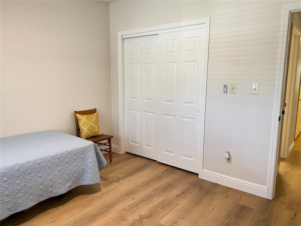 Image 27 of property listing at 1055 KENSINGTON PARK DRIVE 808, Altamonte Springs, FL 32714