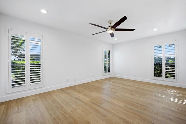 13297 Garth Court, Palm Beach Gardens, FL 33418