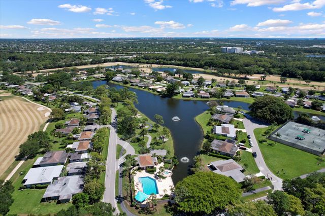 13297 Garth Court, Palm Beach Gardens, FL 33418