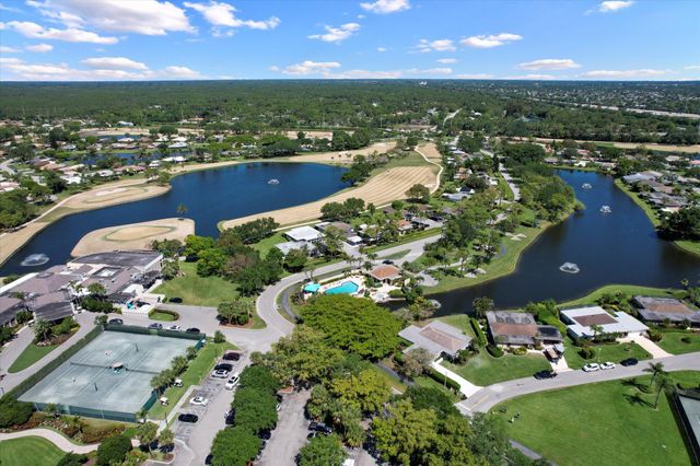 13297 Garth Court, Palm Beach Gardens, FL 33418