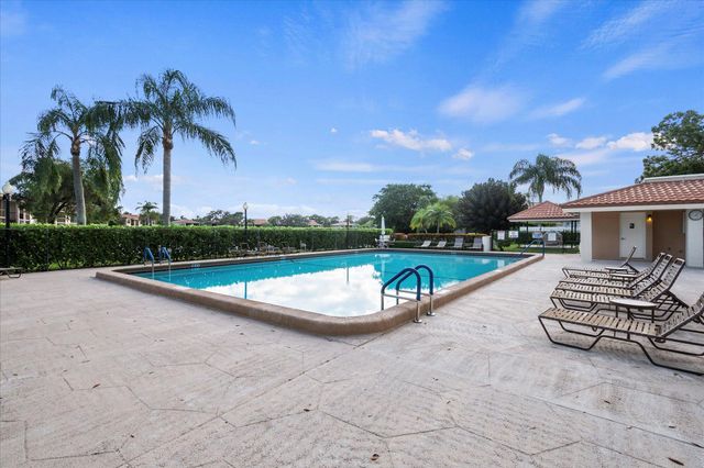 13297 Garth Court, Palm Beach Gardens, FL 33418