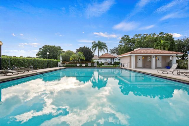 13297 Garth Court, Palm Beach Gardens, FL 33418