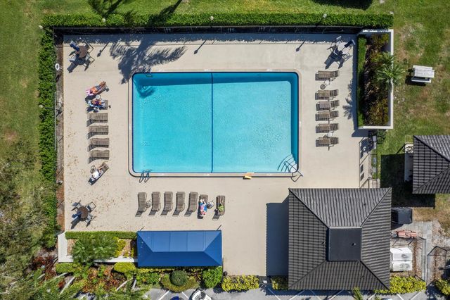 13297 Garth Court, Palm Beach Gardens, FL 33418