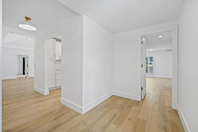 13297 Garth Court, Palm Beach Gardens, FL 33418