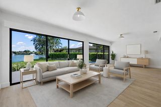 13297 Garth Court, Palm Beach Gardens, FL 33418