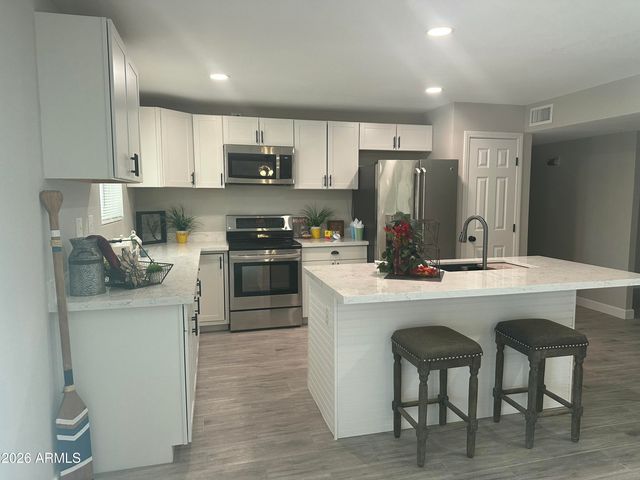 4435 W Desert Cove Avenue, Glendale, AZ 85304