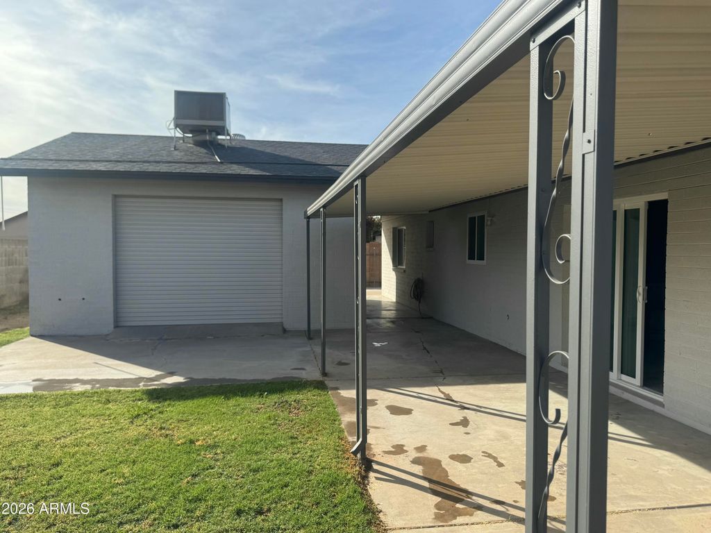 Image 17 of property listing at 4435 W Desert Cove Avenue, Glendale, AZ 85304