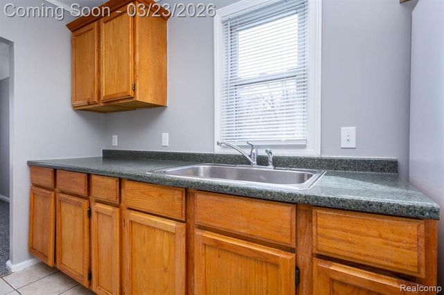 9712 Cherokee Street, Taylor, MI 48180