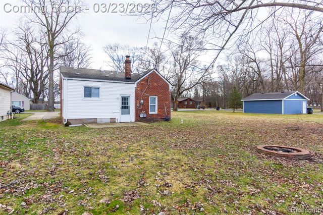 9712 Cherokee Street, Taylor, MI 48180