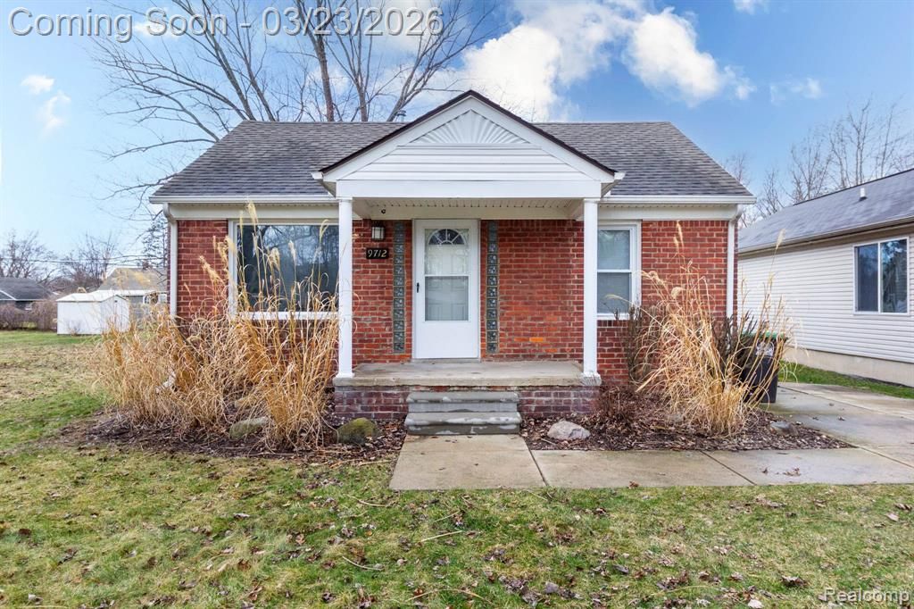 9712 Cherokee Street, Taylor, MI 48180