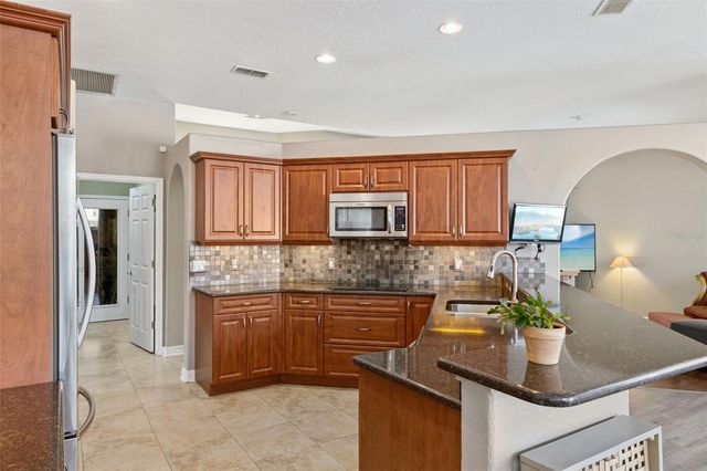 8041 MONIER WAY, Orlando, FL 32835