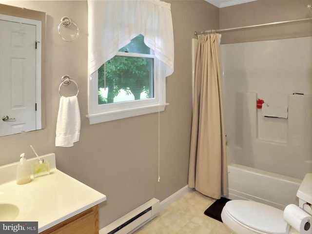 2826 HOOPERS ISLAND RD, Church Creek, MD 21622