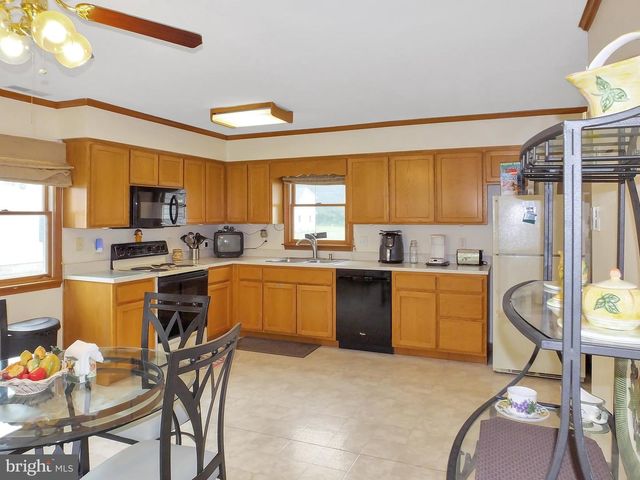 2826 HOOPERS ISLAND RD, Church Creek, MD 21622