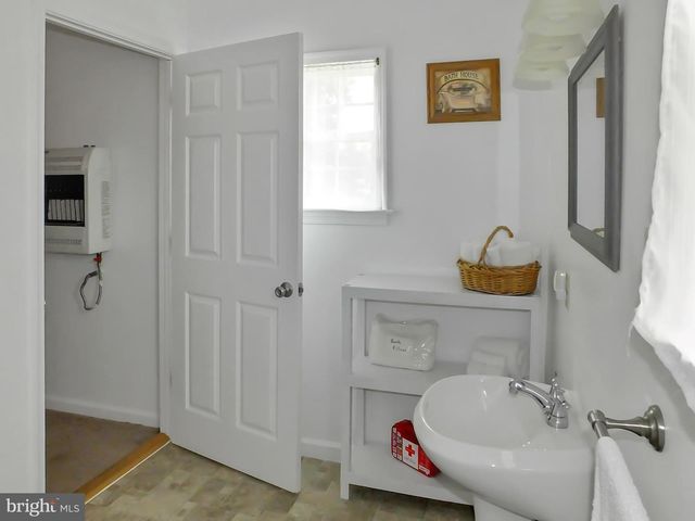 2826 HOOPERS ISLAND RD, Church Creek, MD 21622