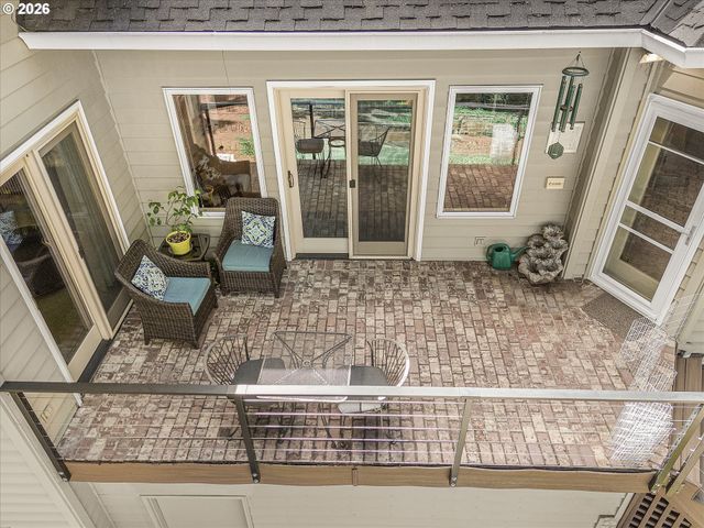 704 SUMMIT St, Oregon City, OR 97045