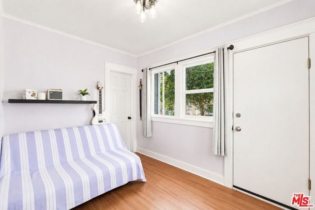 3927 Arlington Avenue, Los Angeles, CA 90008