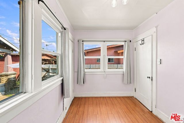 3927 Arlington Avenue, Los Angeles, CA 90008