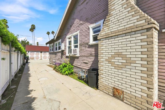 3927 Arlington Avenue, Los Angeles, CA 90008