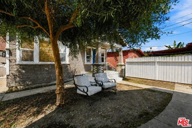 3927 Arlington Avenue, Los Angeles, CA 90008
