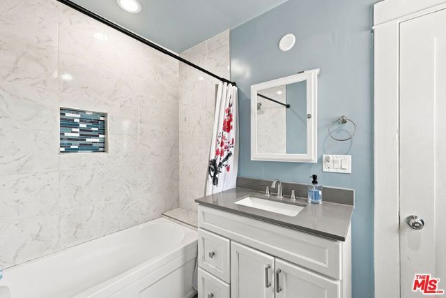 3927 Arlington Avenue, Los Angeles, CA 90008