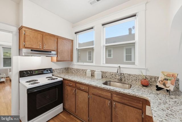 1932 N CLEVELAND ST, Arlington, VA 22201