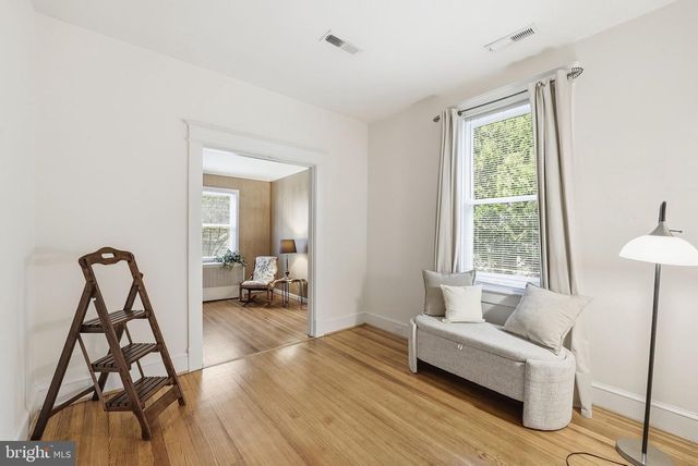 1932 N CLEVELAND ST, Arlington, VA 22201