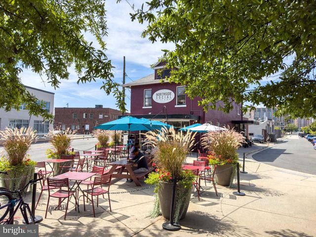 1932 N CLEVELAND ST, Arlington, VA 22201