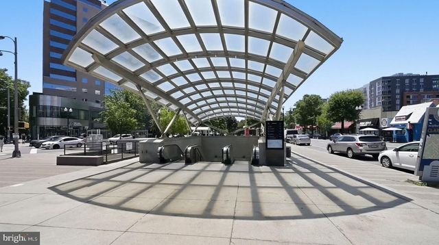1932 N CLEVELAND ST, Arlington, VA 22201