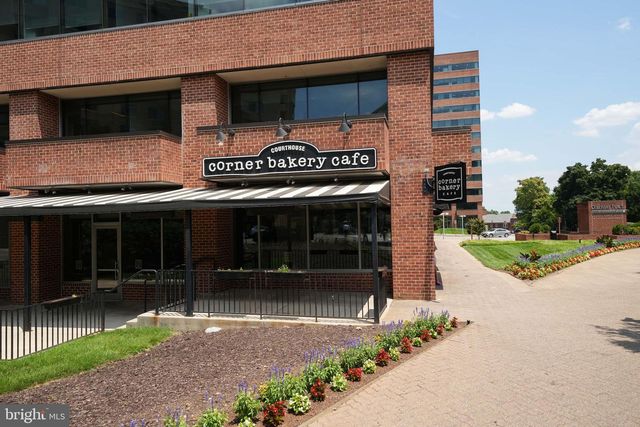 1932 N CLEVELAND ST, Arlington, VA 22201