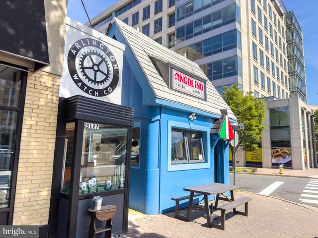 1932 N CLEVELAND ST, Arlington, VA 22201