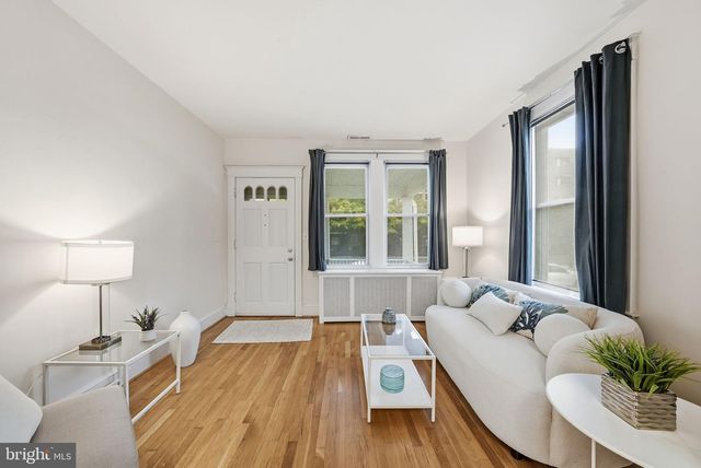 1932 N CLEVELAND ST, Arlington, VA 22201