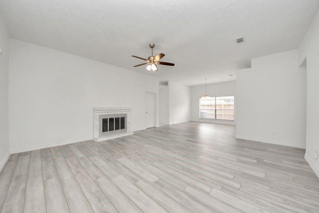 4922 E Laureldale Drive, Houston, TX 77041