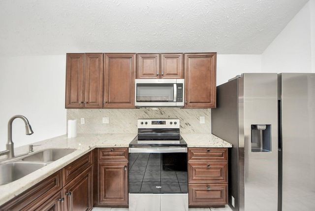 4922 E Laureldale Drive, Houston, TX 77041
