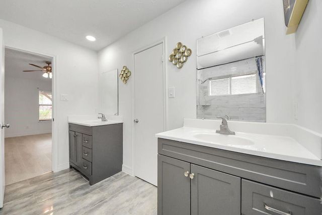 4922 E Laureldale Drive, Houston, TX 77041