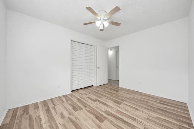 4922 E Laureldale Drive, Houston, TX 77041