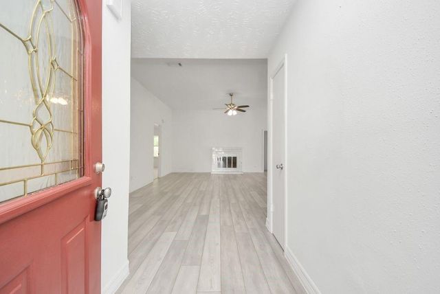 4922 E Laureldale Drive, Houston, TX 77041