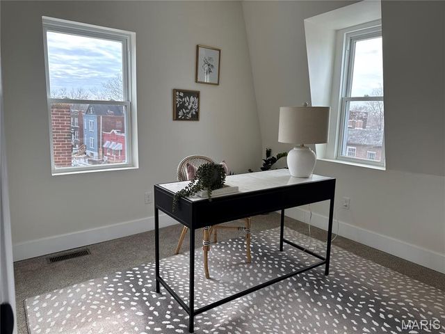 2826 Texas Avenue, St Louis, MO 63118