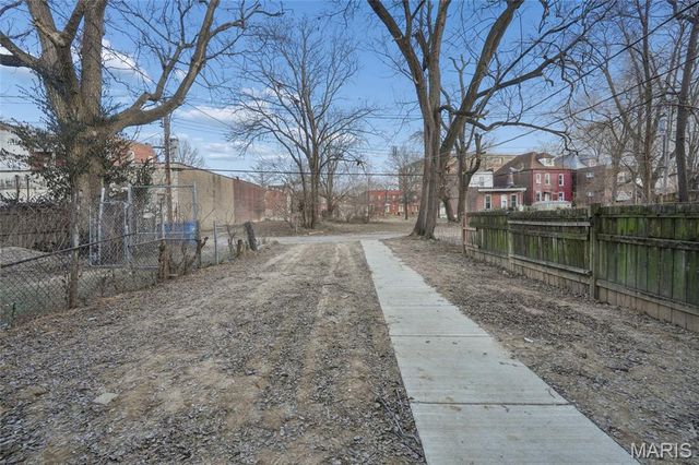 2826 Texas Avenue, St Louis, MO 63118