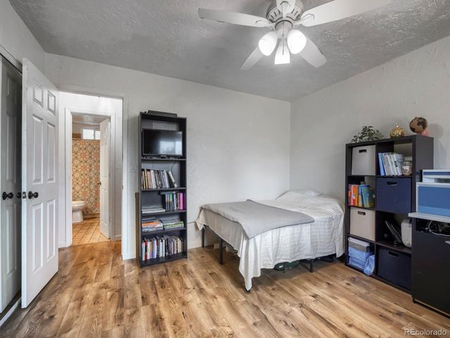 15562 E Bails Dr, Aurora, CO 80017