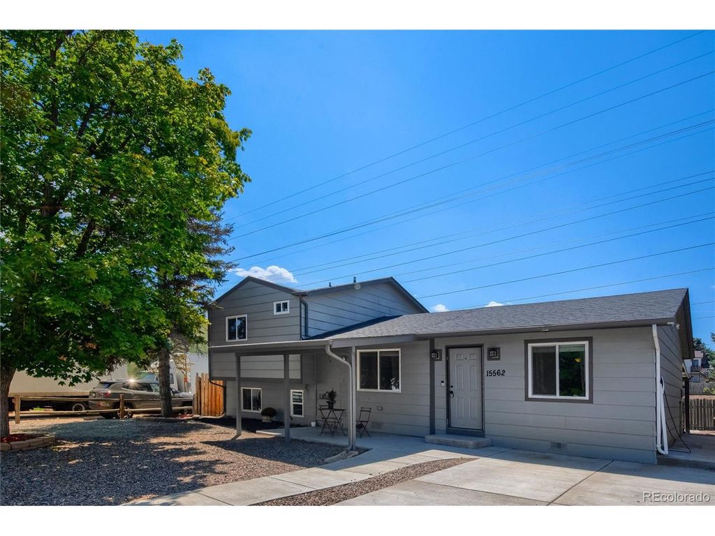 15562 E Bails Dr, Aurora, CO 80017