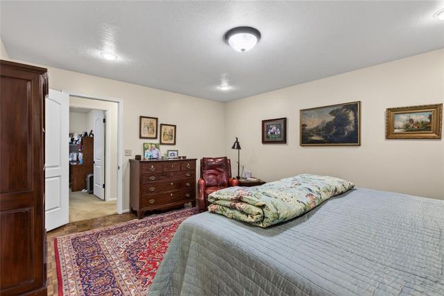 712 East Drive, Edmond, OK 73034