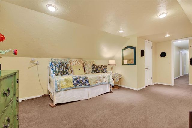 712 East Drive, Edmond, OK 73034