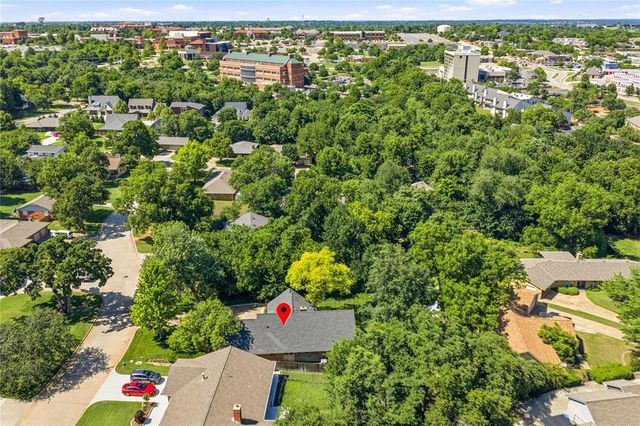 712 East Drive, Edmond, OK 73034